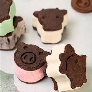 FINAL$$**Tovolo Ice Cream Sandwich Molds- Farm Animals- 3 pcs- Pig, Cow, Chicken